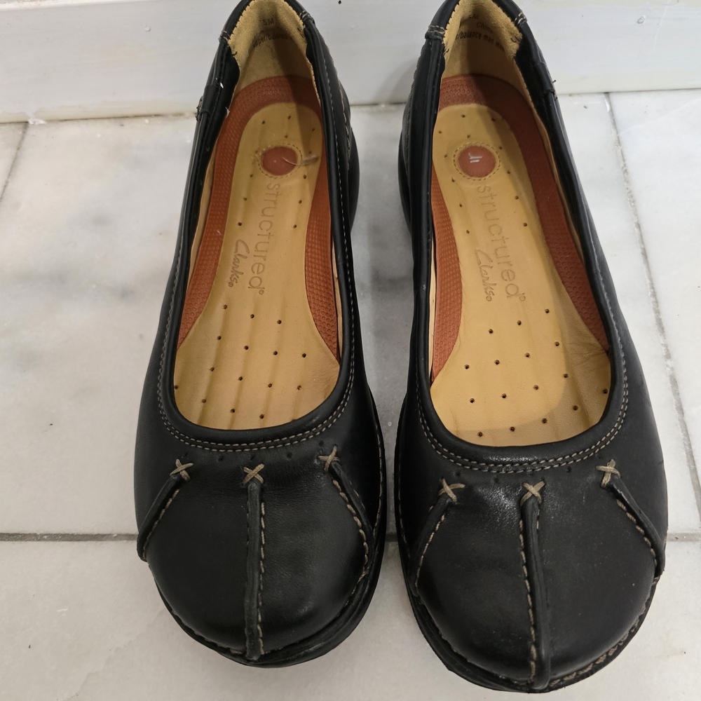 Clarks Women's Black Leather Flats